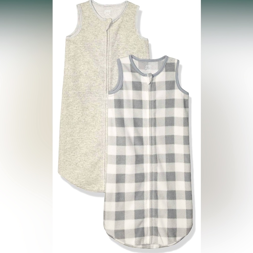 Amazon Essentials Unisex Microfiber Baby Sleeping Bag.